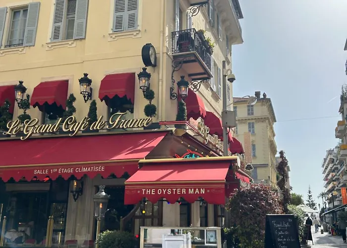 Beachside Chic - Carre D'or - Nice